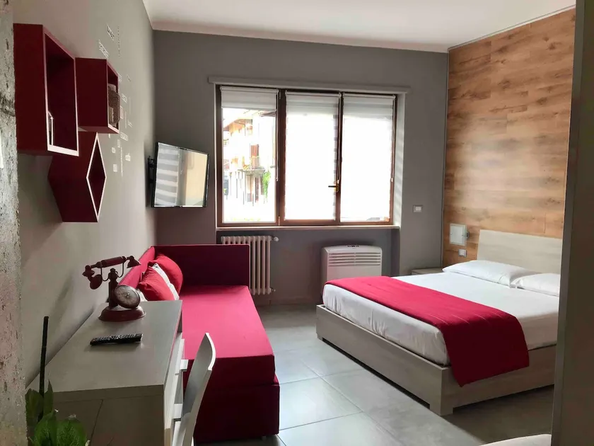 HappyHome Studio Rivarolo 3 beds - Image 1