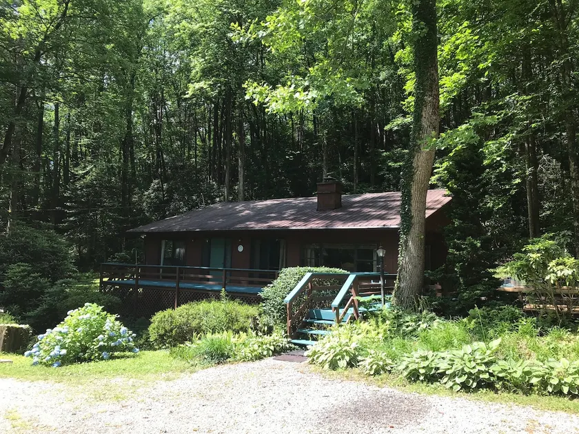 Brookside Cottage - Image 1
