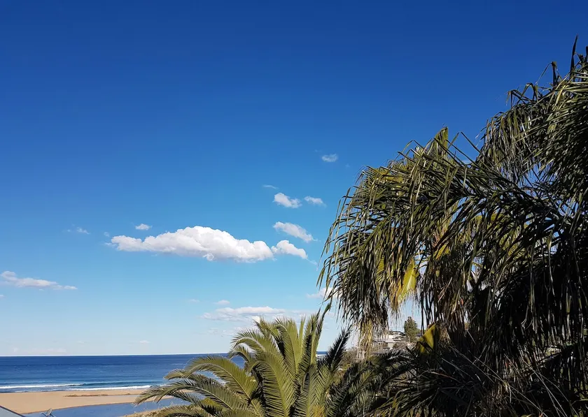 Essential Beach House - Image 1