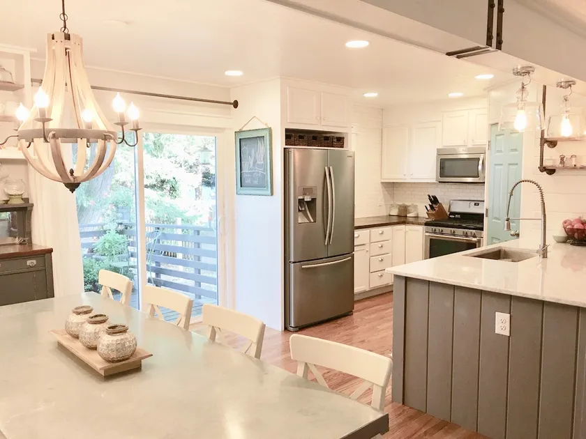 Entire Home in Quiet Neighborhood w/ Keyless Entry - Image 1