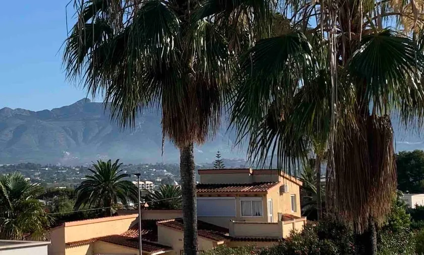 Nice little apartment in cozy and quiet ”comunidad” - Image 1