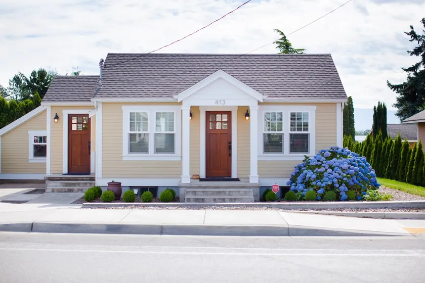 Entire Home: Fairground Corner - Image 1