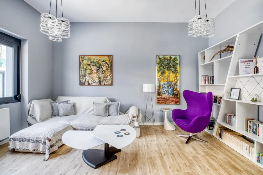Spacious flat with courtyard in Peristeri! - Image 1