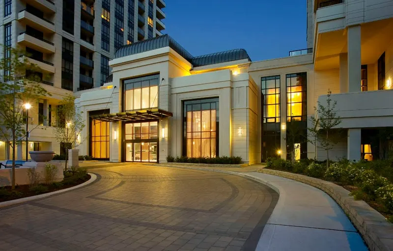 Subway 1+1 Luxury Condo with Parking - Image 1