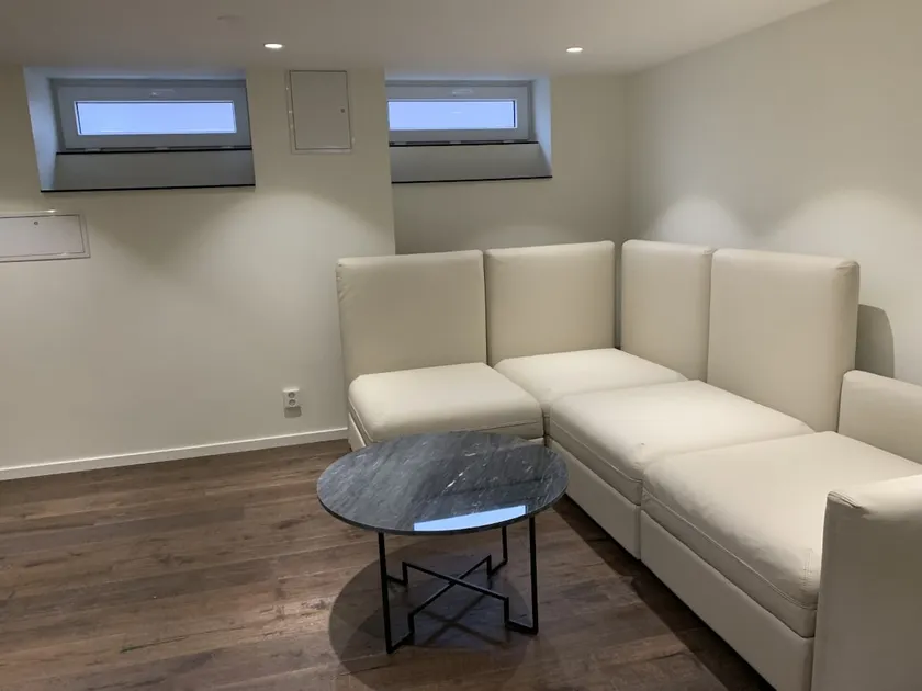 A spacious apartment in the city of Malmö - Image 1