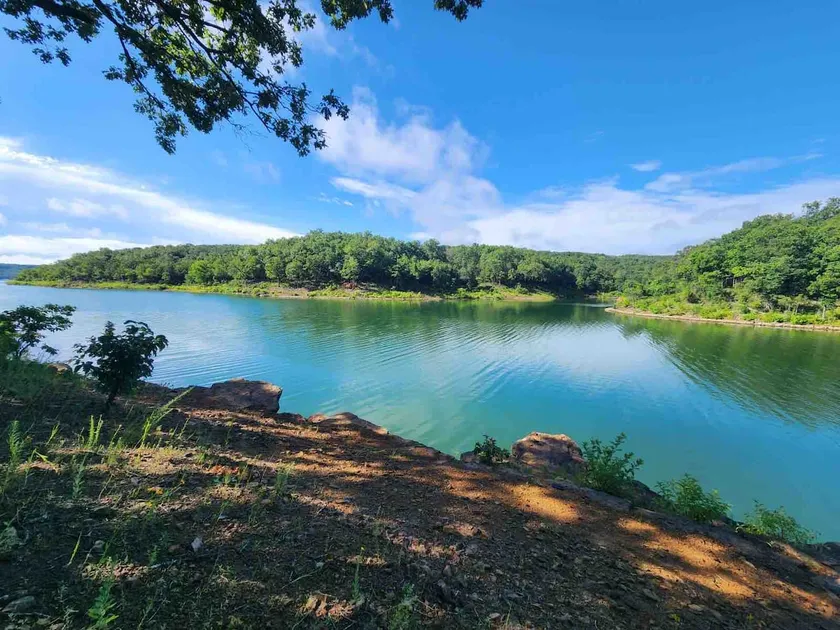 Little Piece of Heaven at lake - Image 1