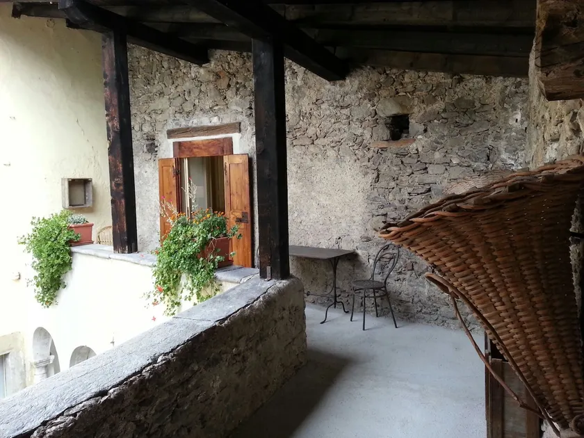 Charme apt in historic building in Valtellina - Image 1