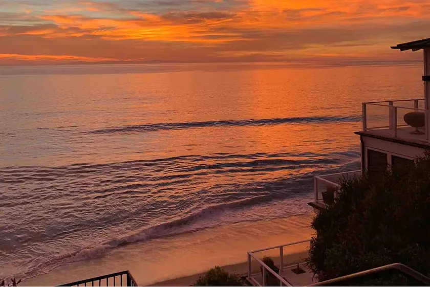 Laguna Beach Charming Unit- Location/Value - Image 1