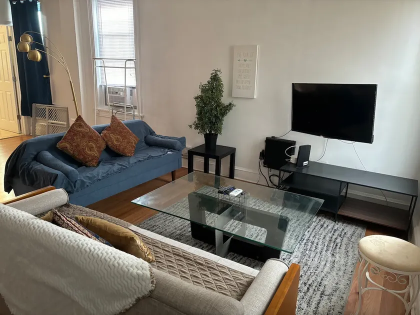 2nd fl Apt near Abington Hospital,Salus University - Image 1