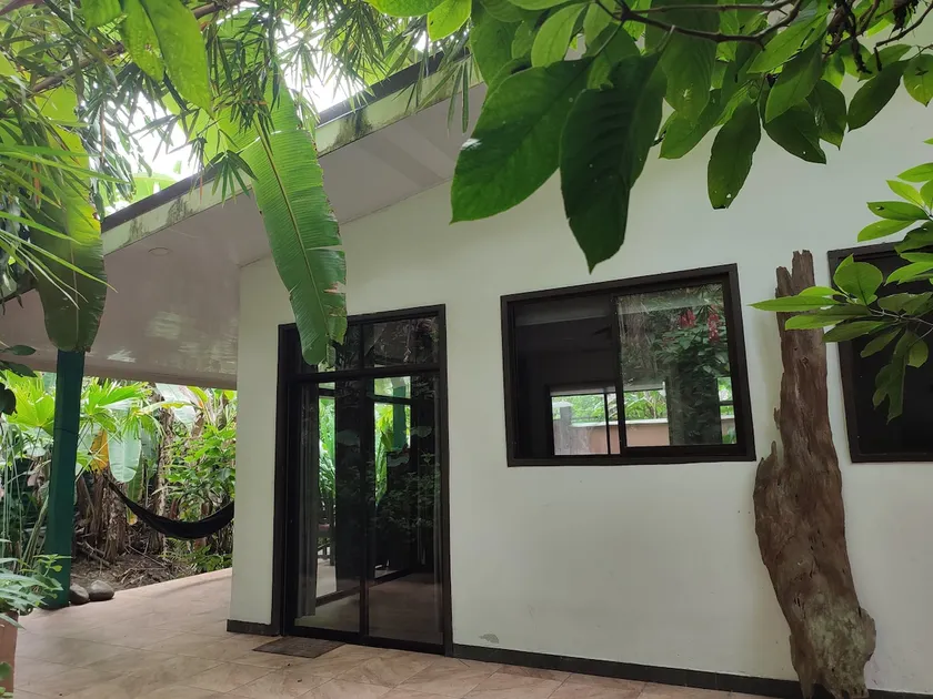 Private Lions Den in Playa Cocles - Image 1