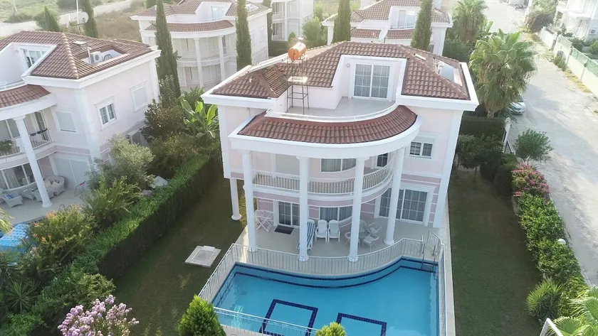 Villa Aslam | - Image 1