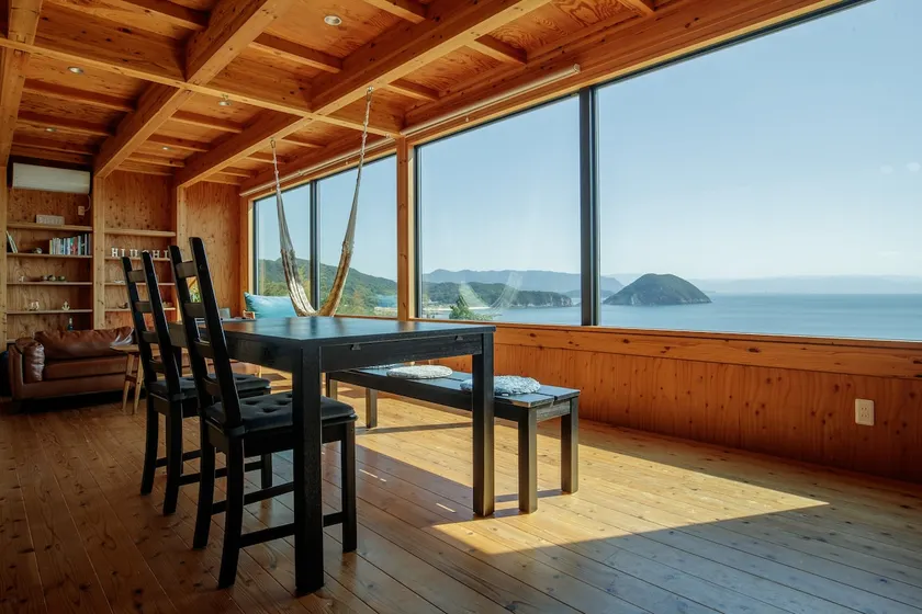 Hiuchi (A villa with a sea view from large windows - Image 1