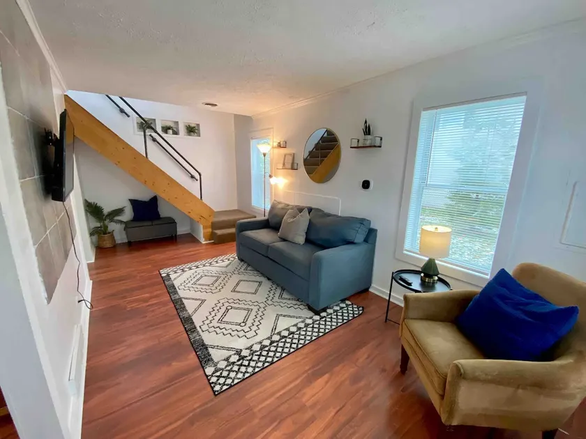 Charming and Cozy Lansing Loft Home - Image 1