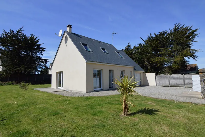Denneville Coastal Escape with garden - Image 1