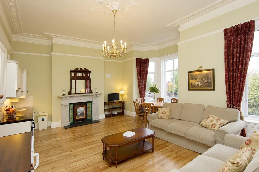 Exquisitely restored Victorian Flat - WB Yeats - Image 1