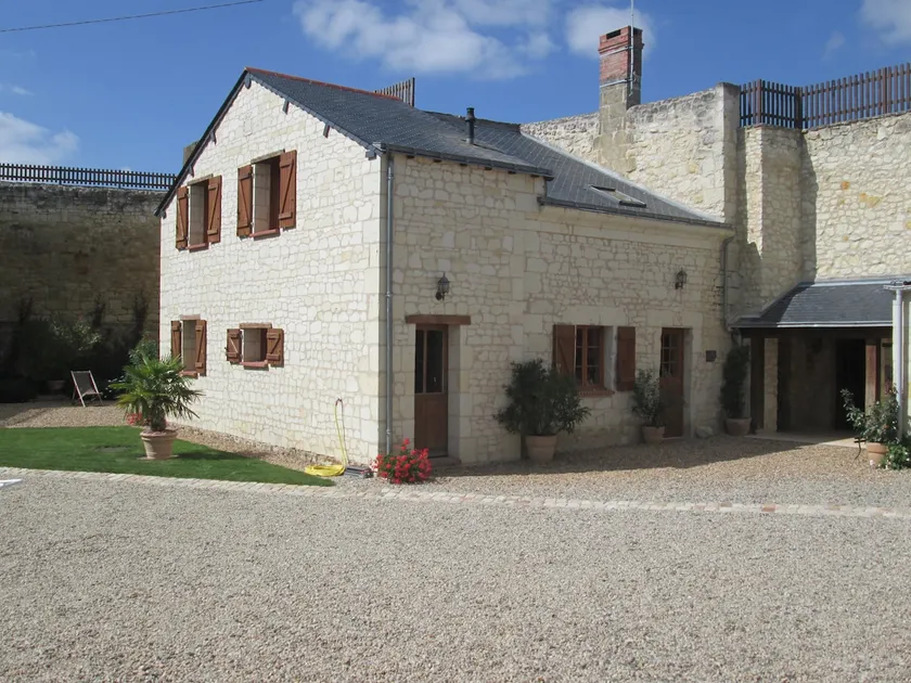 Semi-troglodyte gîte for 5 people near Saumur and Doué - Image 1
