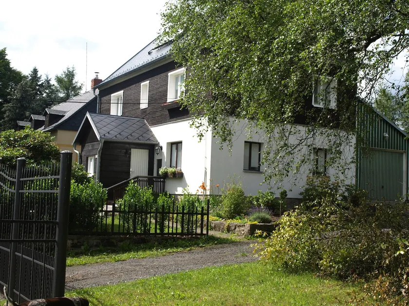 Mountain House LUFT Sneznik - Image 1