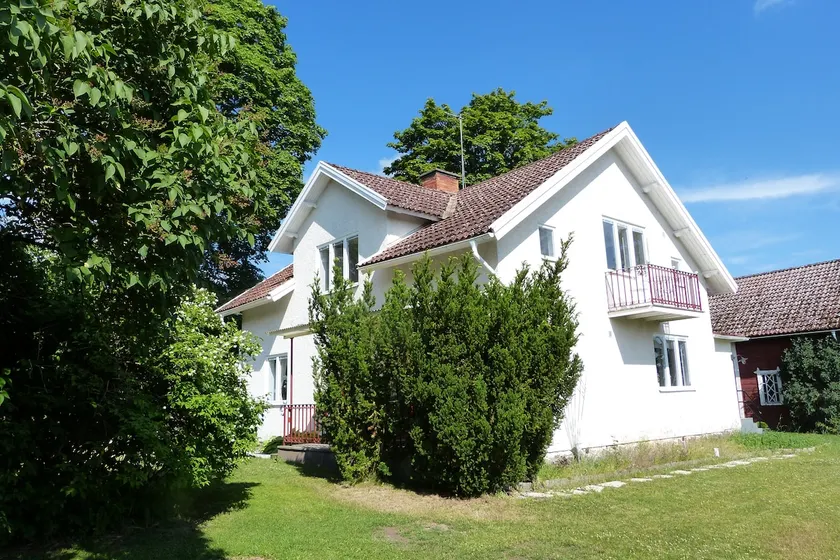 Elegant house with a wonderful view - Image 1