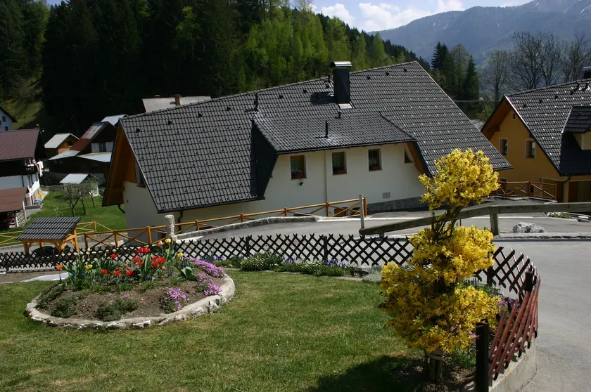 Large Apartment Karmen Terrace with Mountains View - Image 1