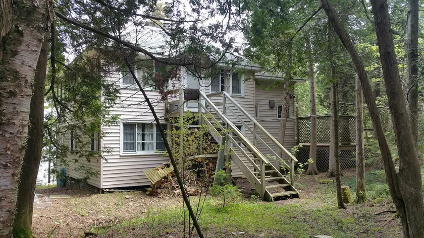 Whiskey Island Cottage - Image 1