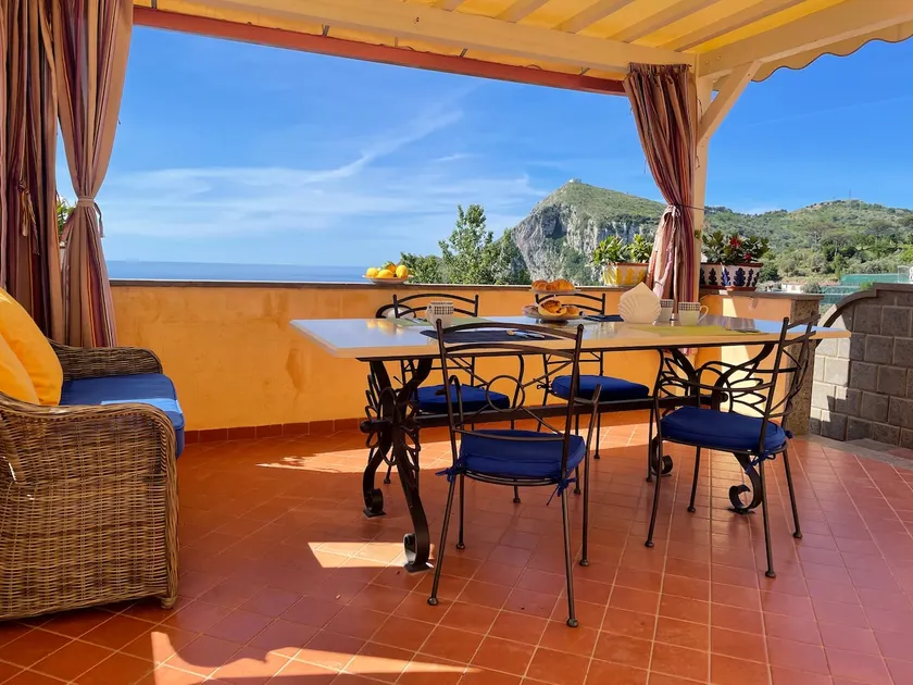 Casa Vacanza Villa Girasole - Image 1