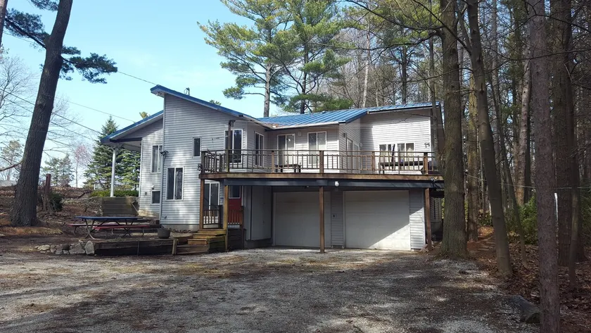 M. James' Two Lakes, a family friendly retreat. - Image 1
