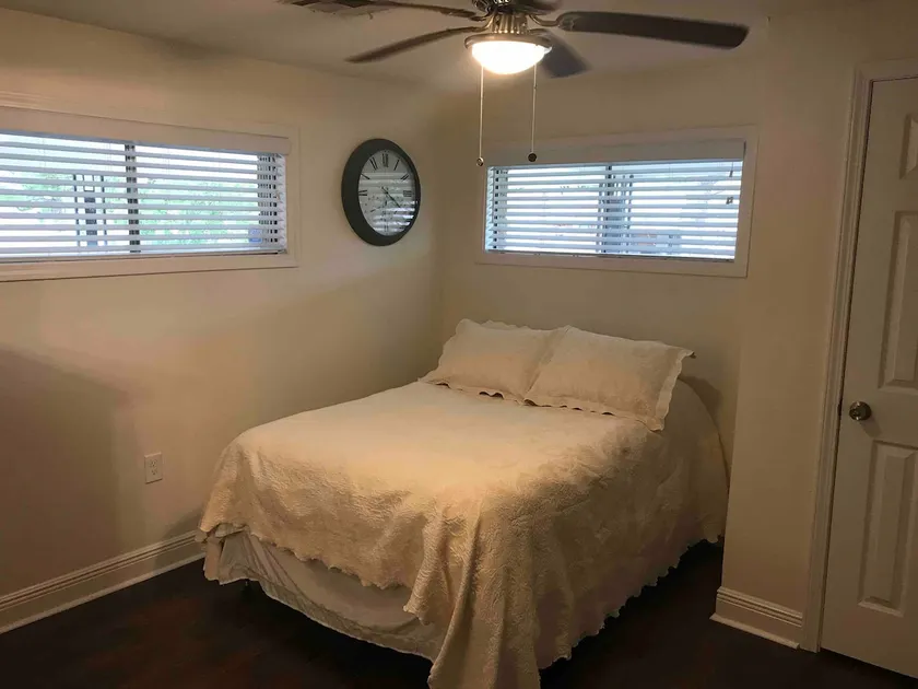The Chalmette mini suite - Image 1