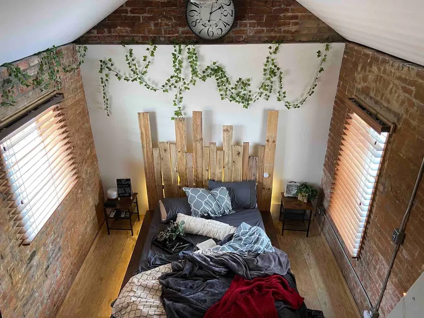 Little Brick Space - Image 1