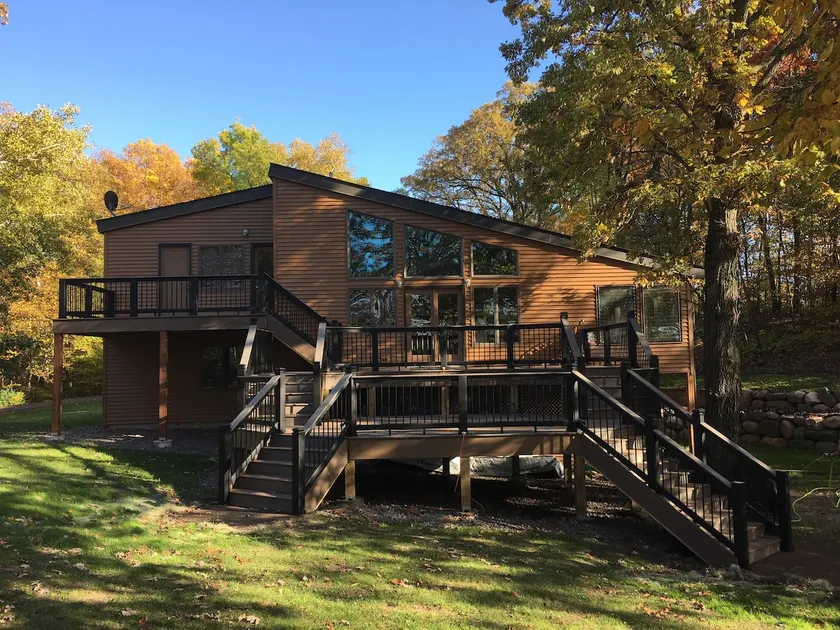 22 Oaks Spacious, secluded Lake House - Image 1