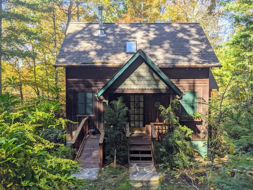 Heavenly Tree House! Close to Biltmore - Image 1