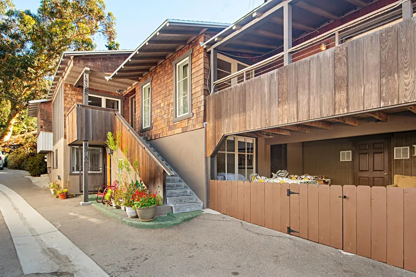Clean, Private, Quiet, Centrally Located Apartment - Image 1