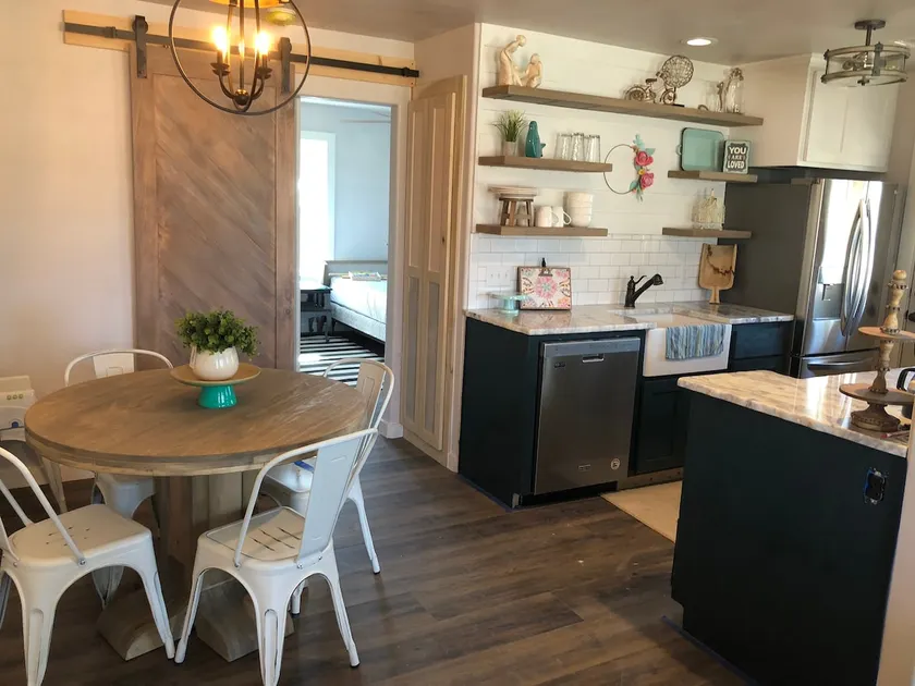 Cozy 1 Bedroom Getaway! Jay City Limits. - Image 1