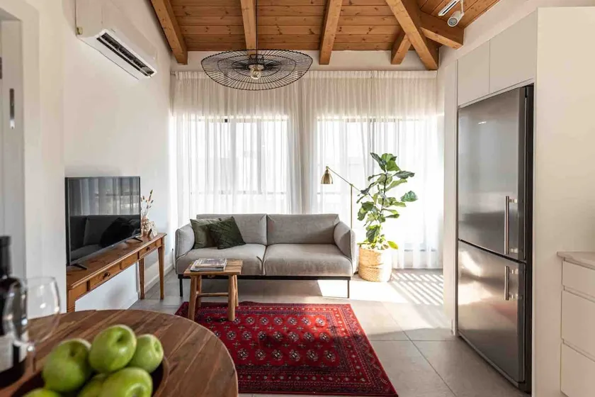 Style in the kibbutz - Image 1