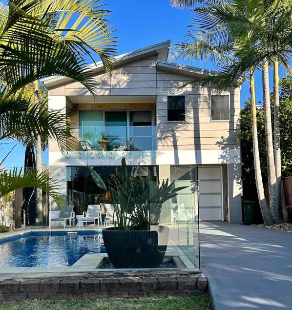The Palm - Beachside Home with Heated Pool, Cinema & Games Room - Image 1