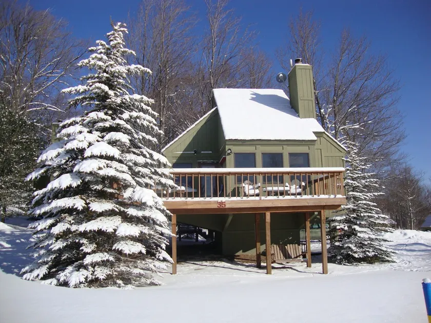 Ski Chalet Cabin Canaan Valley 35 -Dog Friendly - Image 1