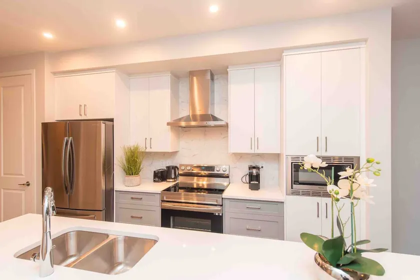 Serene Newly Built Home in Calgary10min to Airport - Image 1