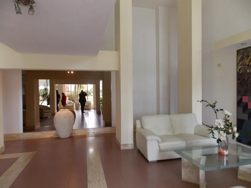 Comfortable, great location - Image 1