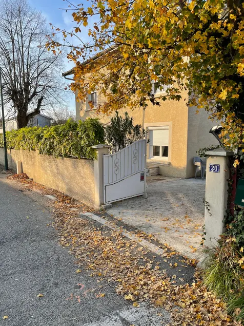 -LE BOURDEAU- CHARMANTE VILLA JONAGE 15 min de LYON - Image 1