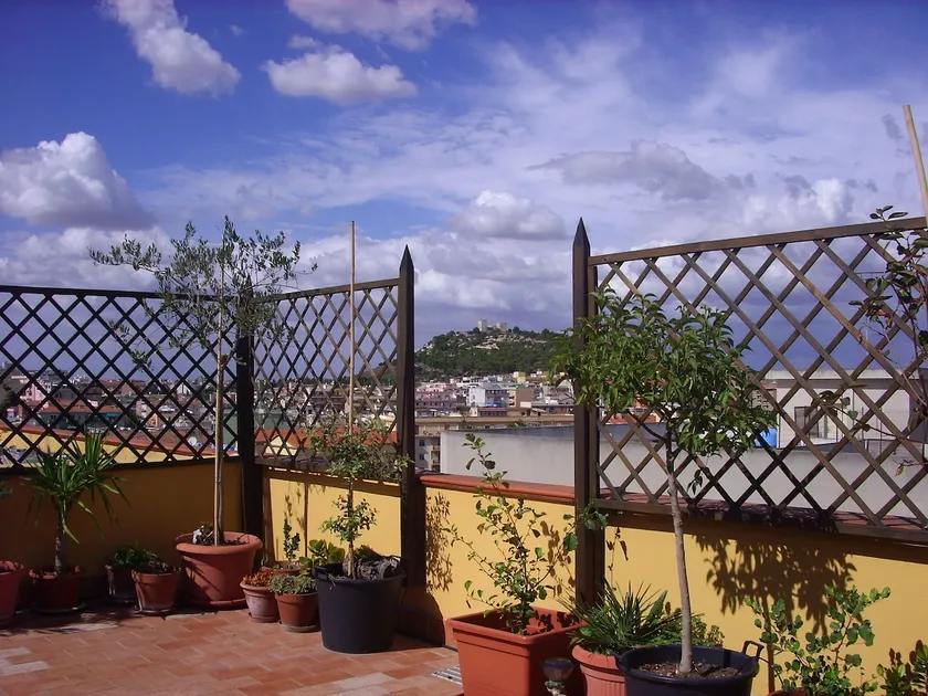Penthouse apartment - Image 1