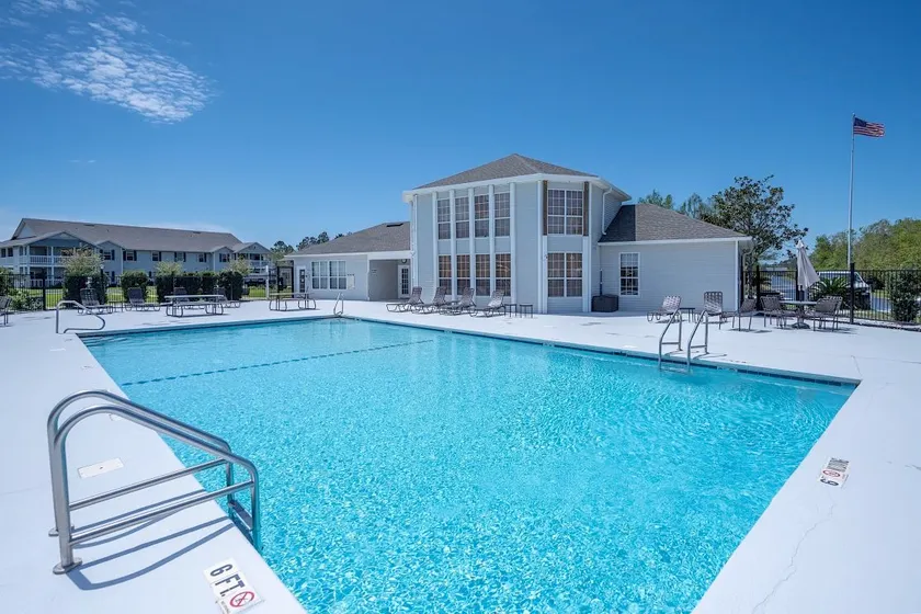 Colony Club - Image 1