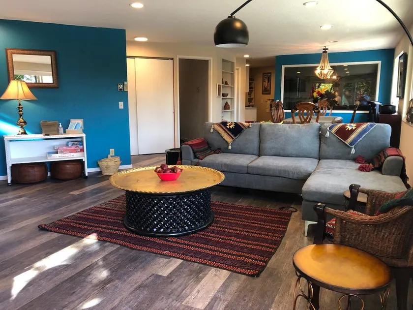 Caravan-Serai Inn - a Seattle View Apartment - Image 1
