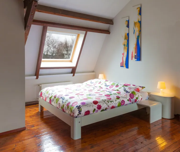 Private floor in stylish house, including breakfast. - Image 1