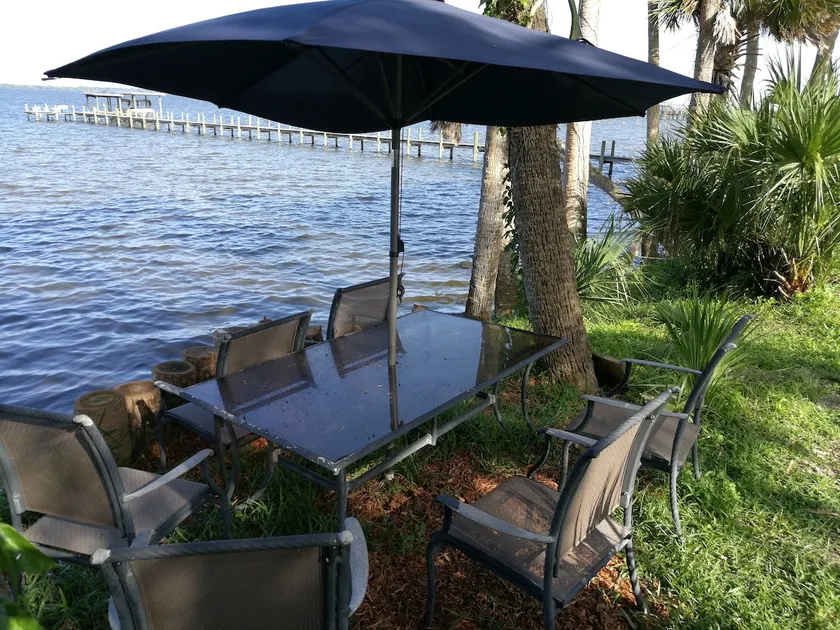 Indian River Drive Getaway Home - Image 1