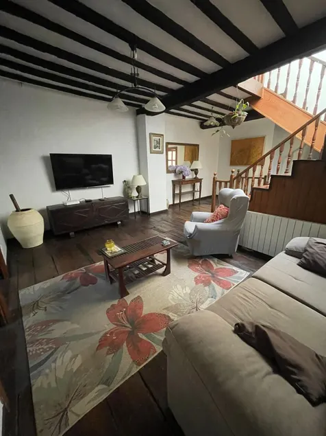 Historic 17th-century manor house near Santillana - Image 1