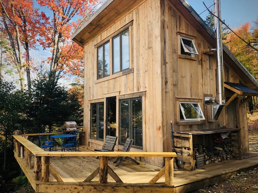 Off Grid Secluded Cabin on 37 Acre Farm - Image 1