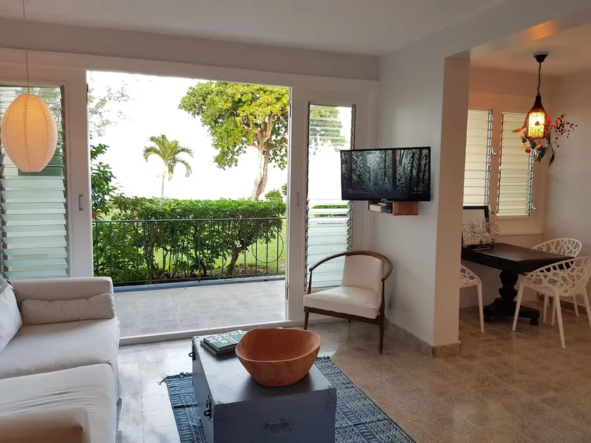 May special Ocho Rios oceanfront condo - Image 1