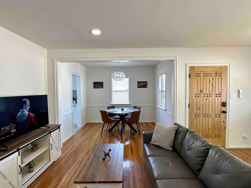 Comfortable Home near LAX/Beaches/Sofi - Image 1