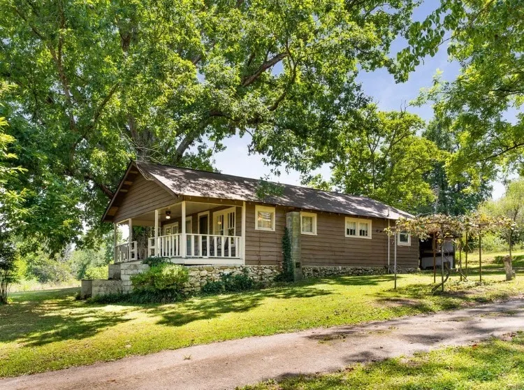 Cozy Lake Cottage in Soddy Daisy - Image 1