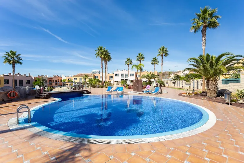 Villa Adeje Park near the sea, heated pool - Image 1