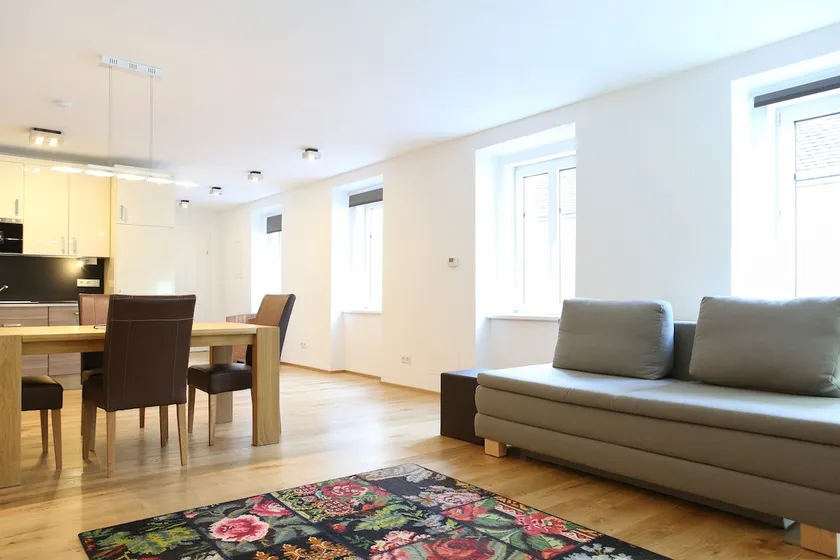 #17 Elegant, quiet 80 m² apartment with infrared sauna - Image 1